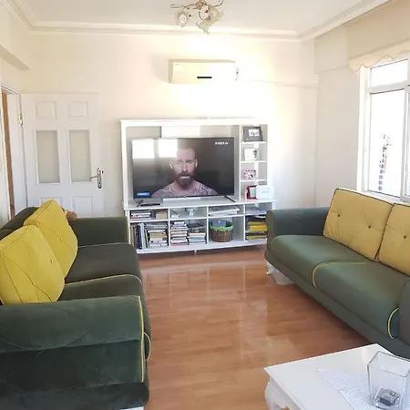 Beautiful Large Apartment Close To Famous Konyaalti Beach 아파트